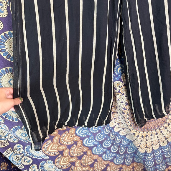 🦋5/20$🦋 striped wide leg pants - Picture 4 of 9